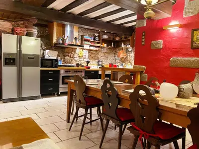 Cuisine ou kitchenette dans l'établissement Apartment Bartholdi in Reichenweier by Interhome
