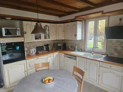 Cuisine ou kitchenette dans l'établissement Gîte Noa