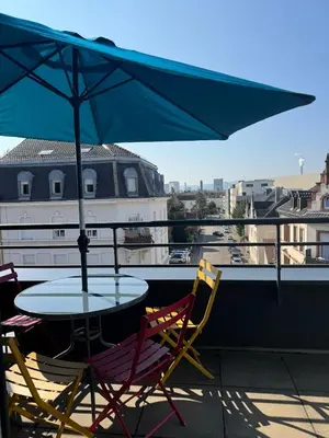 Balcon ou terrasse dans l'établissement Duplex 70 sqm 5mn from Basel 1 free parking