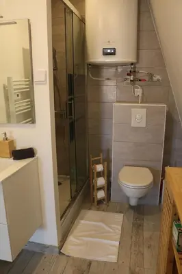 Salle de bains dans l'établissement L'illwald II