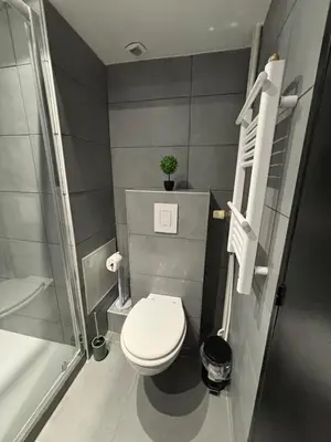 Salle de bains dans l'établissement MoonGreen - EuroAirport - Basel - HighQuality