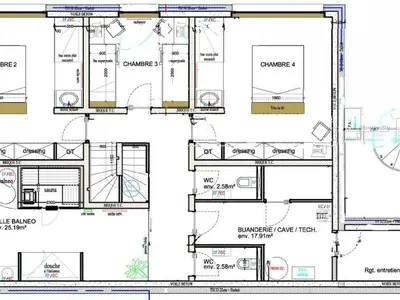 Plan de l'établissement Chalet moderne avec spa, idéal pour 12 personnes - FR-1-744-54