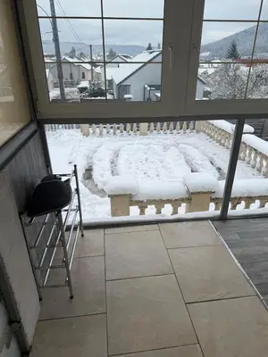 L'établissement Les Cinq Étoiles en hiver