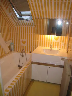 Cuisine ou kitchenette dans l'établissement Chambres Privatives Chez l'Habitant