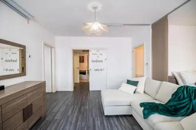 Coin salon dans l'établissement La Canopée - Parking - Centre ville - Netflix - 6 pers - 66m2