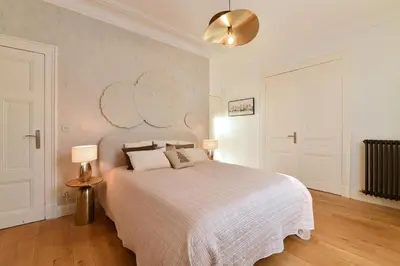 Un ou plusieurs lits dans un hébergement de l'établissement Large apartment, chic and cozy - Colmar