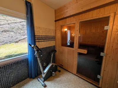 Plan de l'établissement Maison calme en forêt avec sauna et fibre - 10 pers. - FR-1-583-514