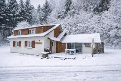 L'établissement Chalet Forestier - Stations de Ski à proximité en hiver