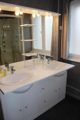 Salle de bains dans l'établissement Gérardmer en famille ou entre amis