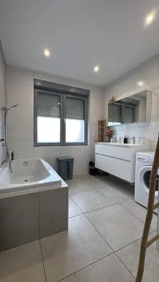 Salle de bains dans l'établissement Colmar Gîte des Cotonnades