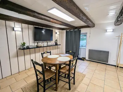 Cuisine ou kitchenette dans l'établissement Gite Babel
