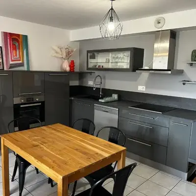 L appart - à 10 min de Colmar - parking et garage gratuit - ascenseur & clim