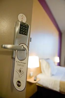 Un ou plusieurs lits dans un hébergement de l'établissement B&B HOTEL Colmar Vignobles Ouest