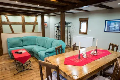 Coin salon dans l'établissement la petite maison