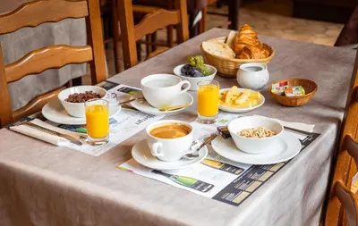 Nourriture dans l'hôtel ou à proximité