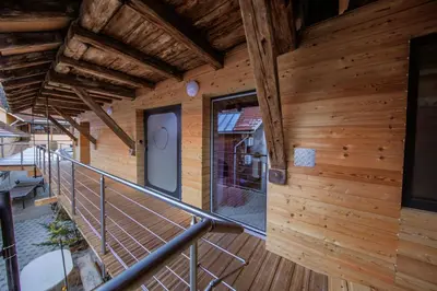 Balcon ou terrasse dans l'établissement Le Domaine du Verger, Gîtes et SPA privé