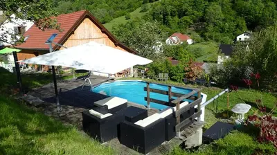 Piscine de l'établissement La Grange ou située à proximité