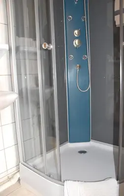 Salle de bains dans l'établissement Hotel Gai Relais