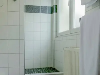 Salle de bains dans l'établissement Hotel Berlioz EuroAirport Basel - Mulhouse - Freiburg