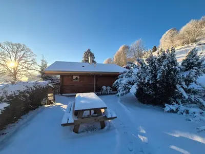 L'établissement Chalet Les Jonquilles en hiver