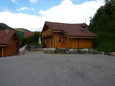 Vue générale sur la montagne ou vue sur la montagne depuis le chalet