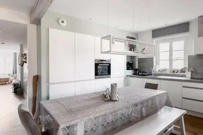 Cuisine ou kitchenette dans l'établissement Reflets Sur La Lauch appartements