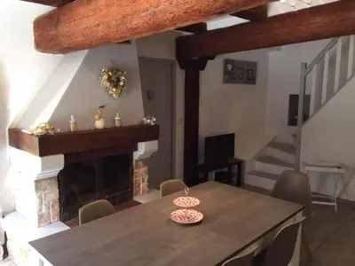 Coin salon dans l'établissement Gîte Elisa et Léna