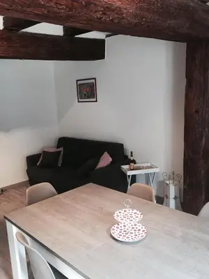 Coin salon dans l'établissement Gîte Elisa et Léna