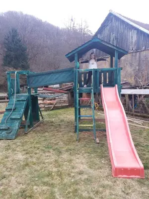 Aire de jeux pour enfants de l'établissement Gîte du Plainet