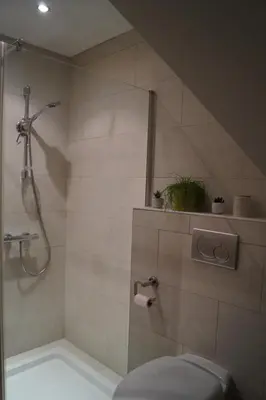 Salle de bains dans l'établissement Gîtes du Taennchel