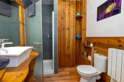 Salle de bains dans l'établissement Gîtes Schwendi - Quartier Petite Venise