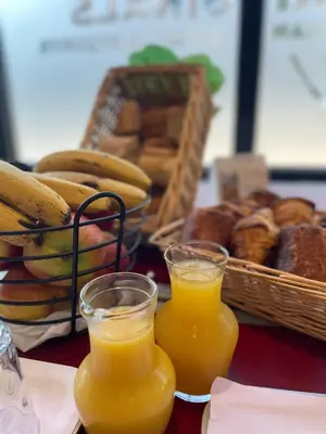 Nourriture dans l'hôtel ou à proximité