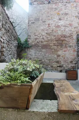 Jardin de l'établissement Gîte de l'ours grognon