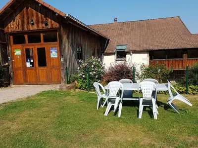 Jardin de l'établissement Gite le Sauceley Maison de vacances pour 6 à 10 personnes