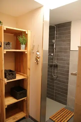 Salle de bains dans l'établissement Gite Le chataignier