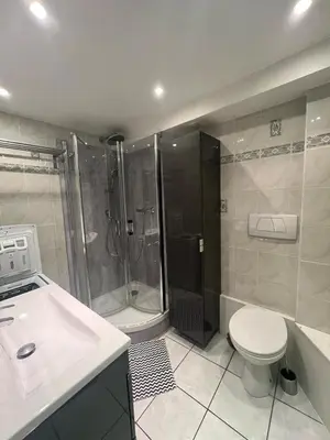 Salle de bains dans l'établissement Baribal'ele