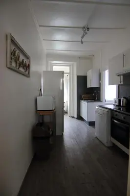 Cuisine ou kitchenette dans l'établissement Le Jules