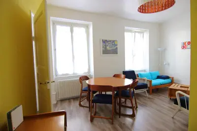 Coin salon dans l'établissement Le Jules