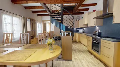 Cuisine ou kitchenette dans l'établissement Aux Bijoux De Colmar - 1 Parking Gratuit