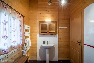 Salle de bains dans l'établissement LE QUARTZ DES HAUTES-VOSGES