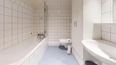 Salle de bains dans l'établissement Celinovacances