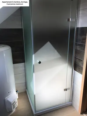 Salle de bains dans l'établissement Appartements centre ville Colmar 4 familles
