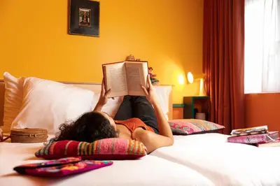 Un ou plusieurs lits dans un hébergement de l'établissement PAUL & PIA By Stay Collection - Welcome Home Hotel