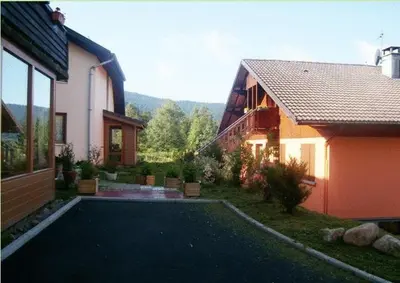 Vue générale sur la montagne ou vue sur la montagne depuis l'hôtel