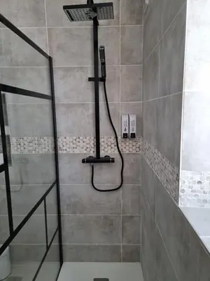 Salle de bains dans l'établissement Residence du Galtz