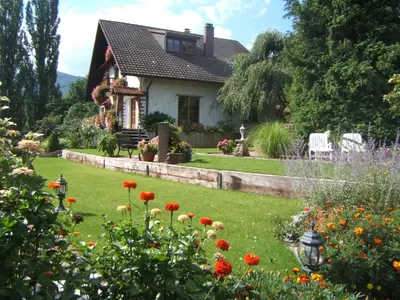 Jardin de l'établissement La Maison Fleurie