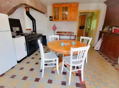 Cuisine ou kitchenette dans l'établissement Ferme de ma Grand-Mère