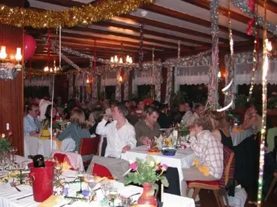 Clients de l'établissement Hôtel Restaurant Wolf
