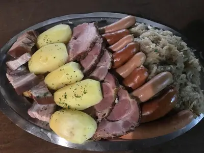 Nourriture dans l'hôtel ou à proximité