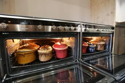 Cuisine ou kitchenette dans l'établissement Domaine La Cour Des Nobles - Demeure, Maison et Appartements au coeur de Riquewihr
